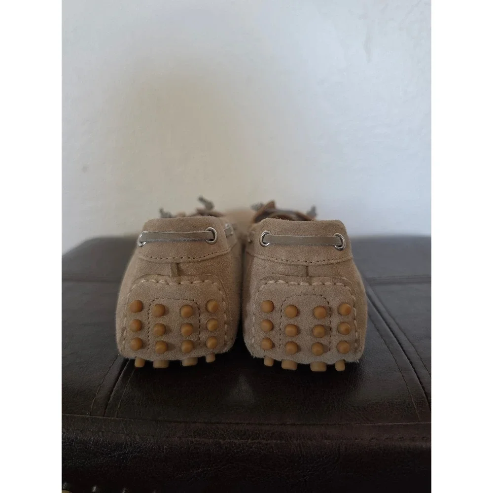 Veronica Beard Jia Boater Old Money Minimalist Tan Cream Suede Loafers sz 8.5